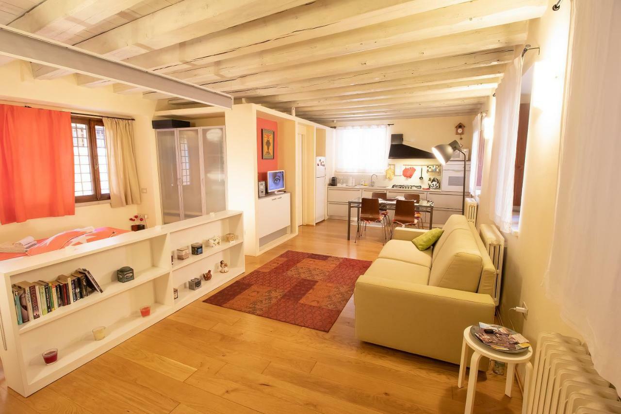 Lovely Apartment Sottoriva ヴェローナ エクステリア 写真